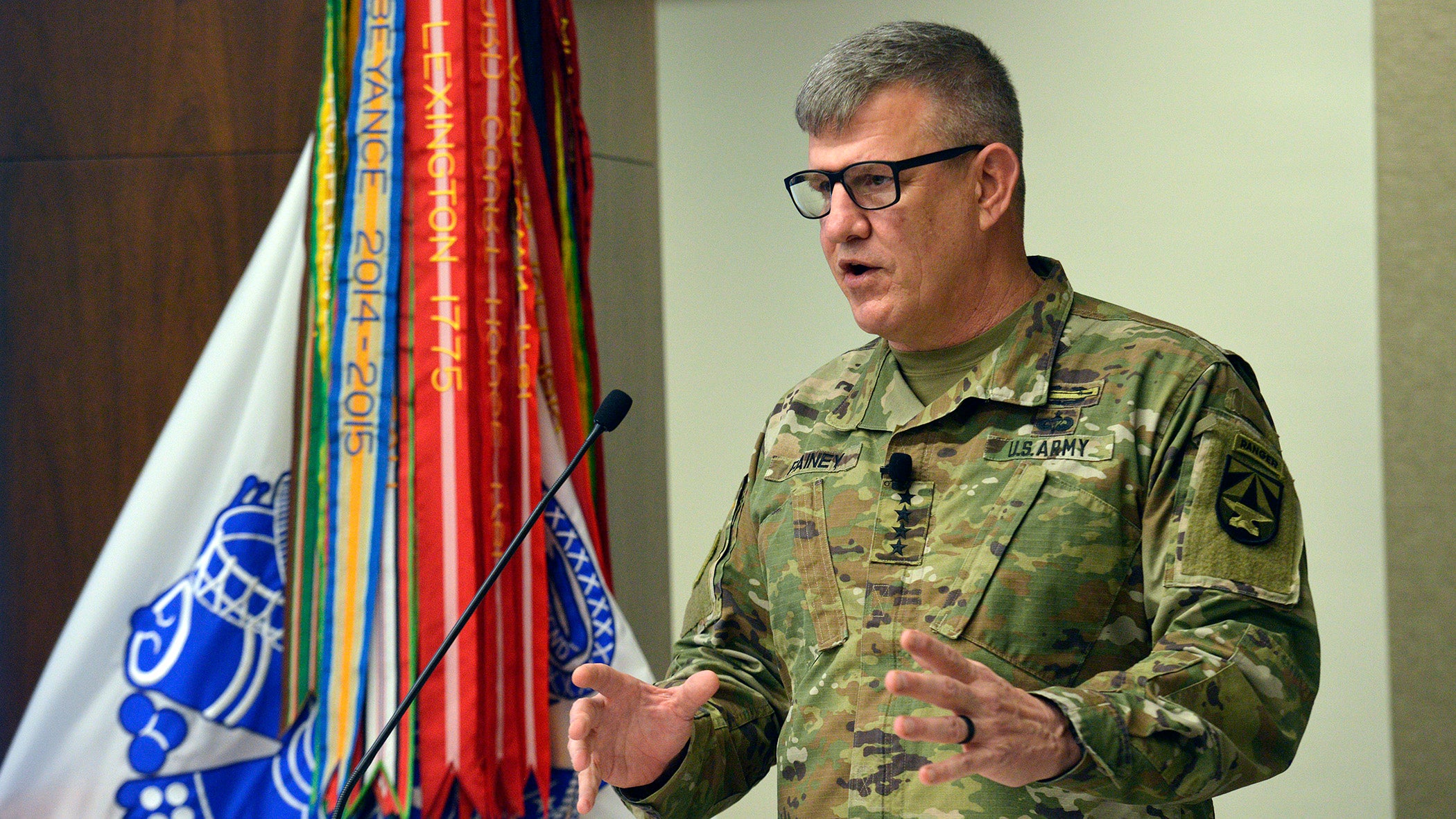 Gen. Rainey speaks at AUSA HQ