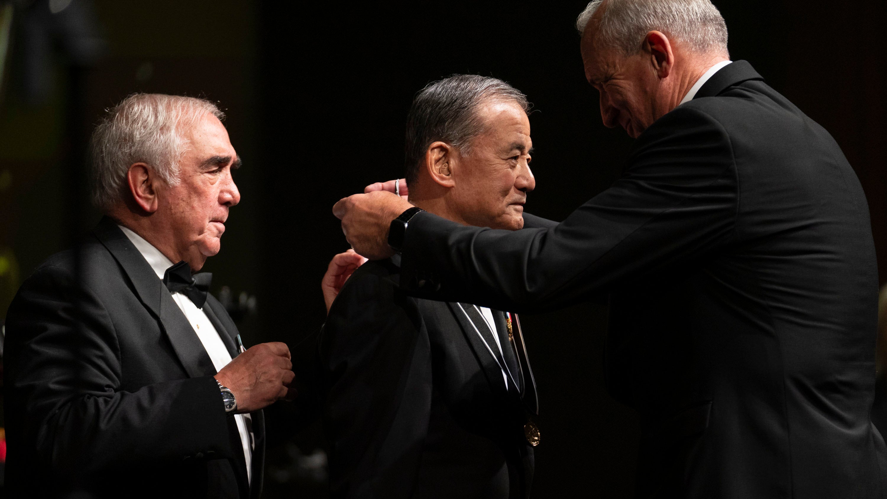 AUSA President and CEO Gen. Bob Brown, right, and Gen. John Tilelli, left, present Gen. Eric Shinseki with the George Catlett Marshall Medal at the AUSA 2023 Annual Meeting in Washington, D.C., Wednesday, Oct. 11, 2023. (Eric Lee for AUSA)