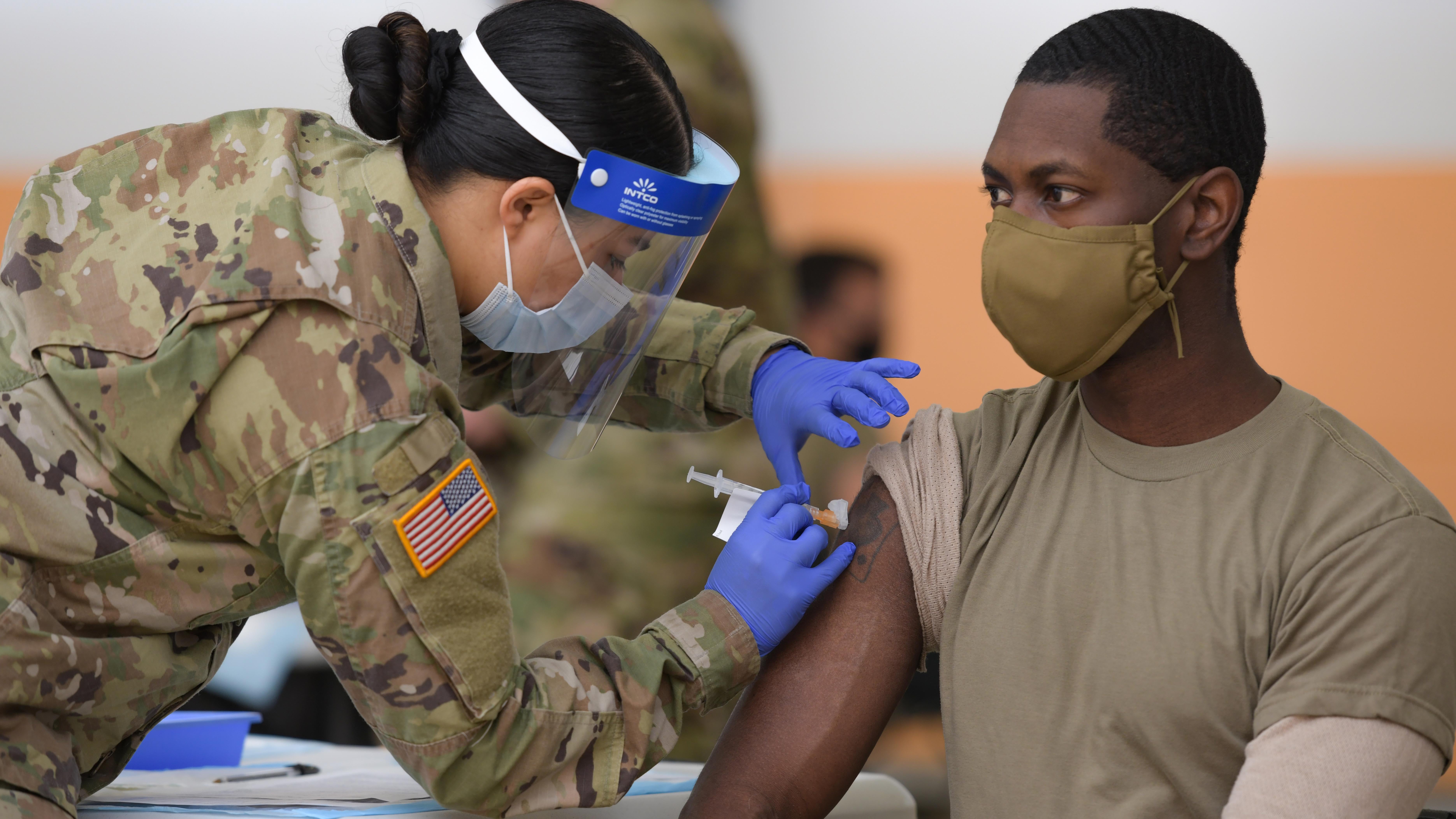 Soldier gets COVID vaccine