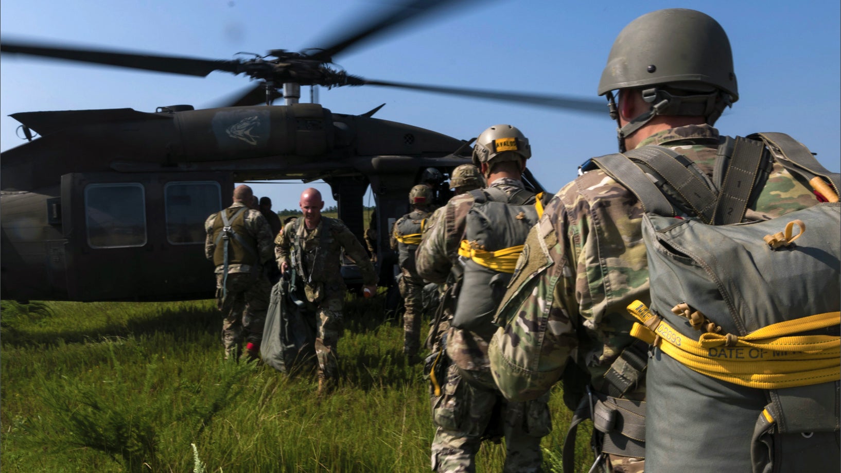 Soldiers boarding helicopter