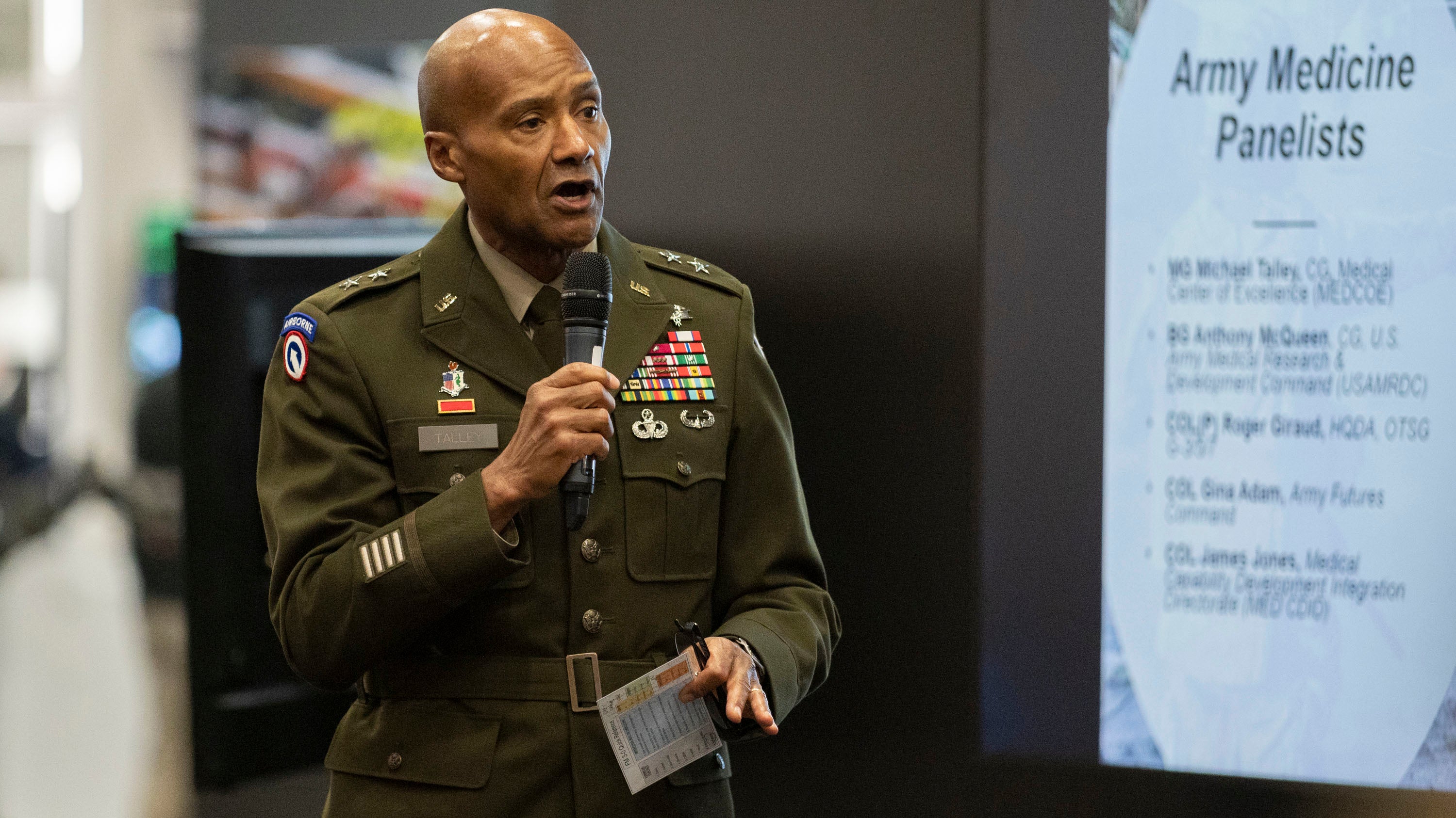 Maj. Gen. Michael J. Talley, Commanding General of the United States Army Medical Center of Excellence, speaks during the Warriors Corner at AUSA 2022 Annual Meeting in Washington, D.C., Tuesday, Oct. 11, 2022. (Jeromie Stephens for AUSA)