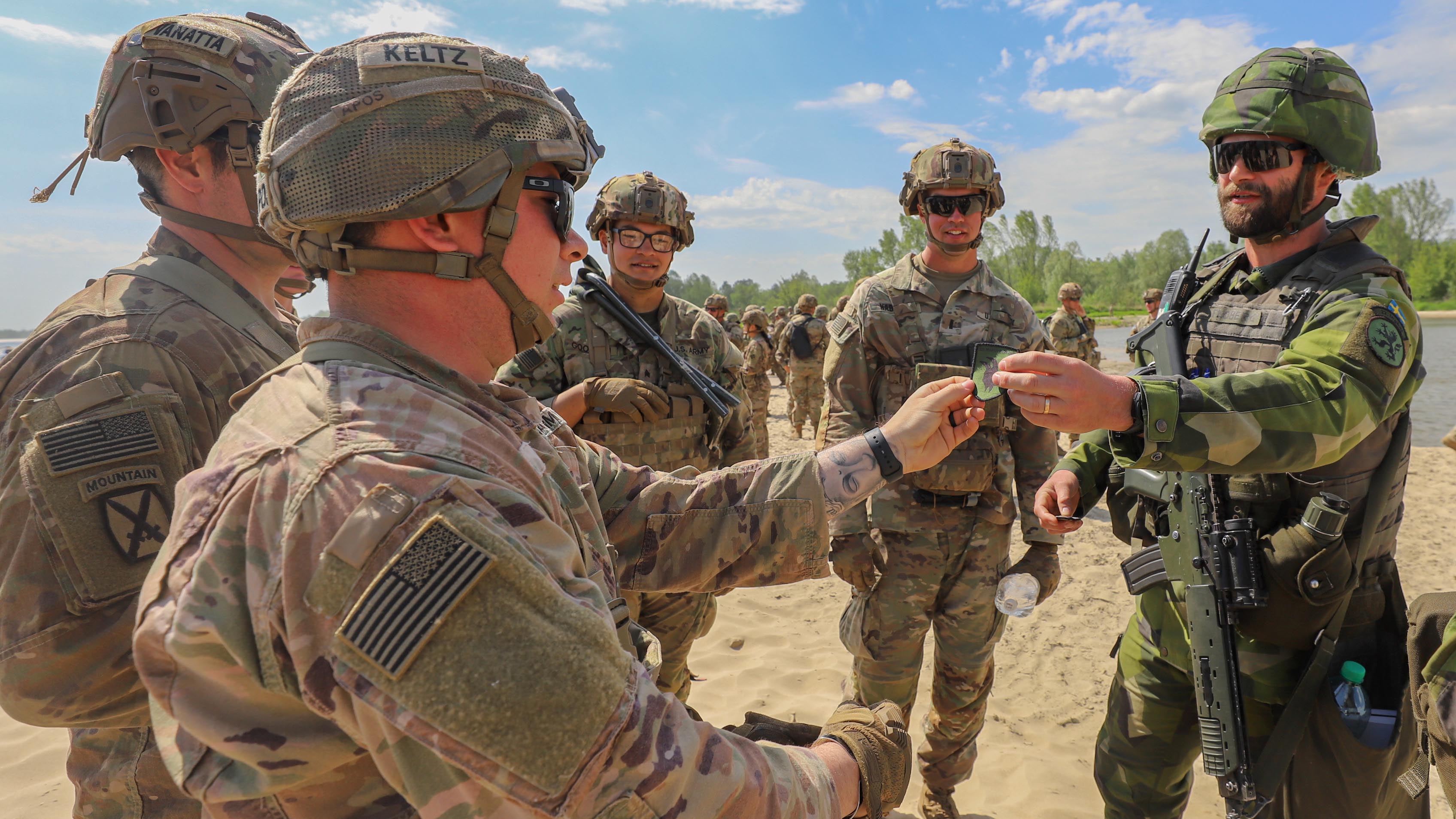 U.S. soldiers train with European partners.