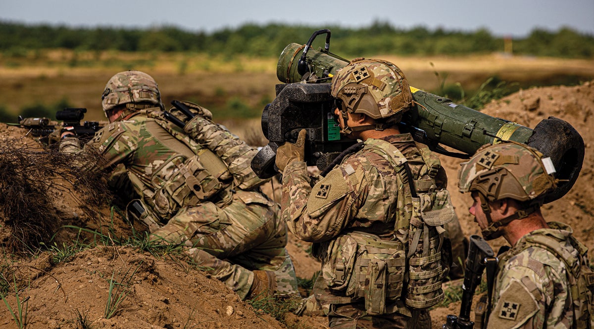 U.S. Soldiers firing a Javelin ATGM