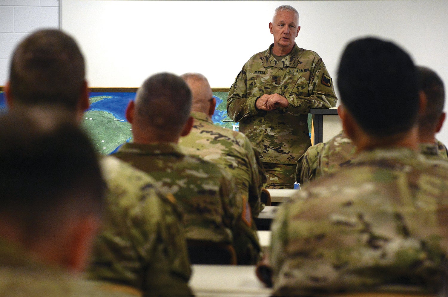 Lt. Gen. Jon Jensen, director of the Army National Guard, talks with soldiers taking part in an exercise at Camp Grayling Joint Maneuver Training Center, Michigan. (Credit: Army National Guard/Sgt. 1st Class Jon Soucy)