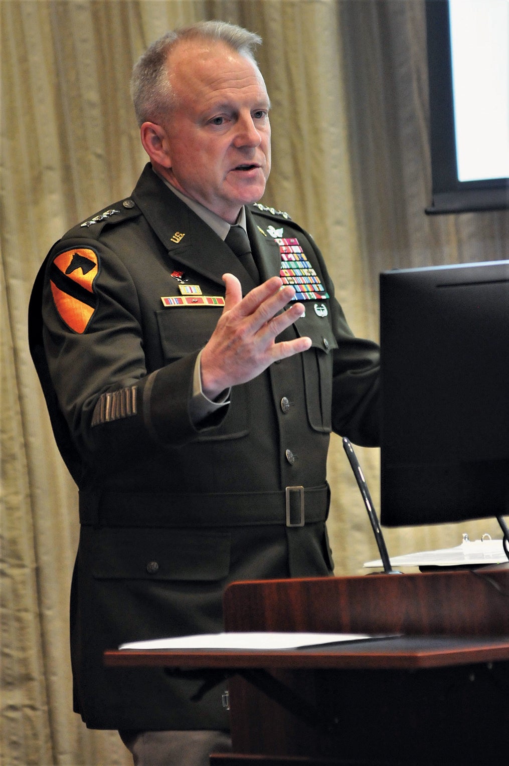 Lt. Gen. Douglas Gabram, commanding general of the U.S. Army Installation Management Command, speaks to graduates of the Logistics Basic Officer Leadership Course at Fort Lee, Virginia. (Credit: U.S. Army/T. Anthony Bell)